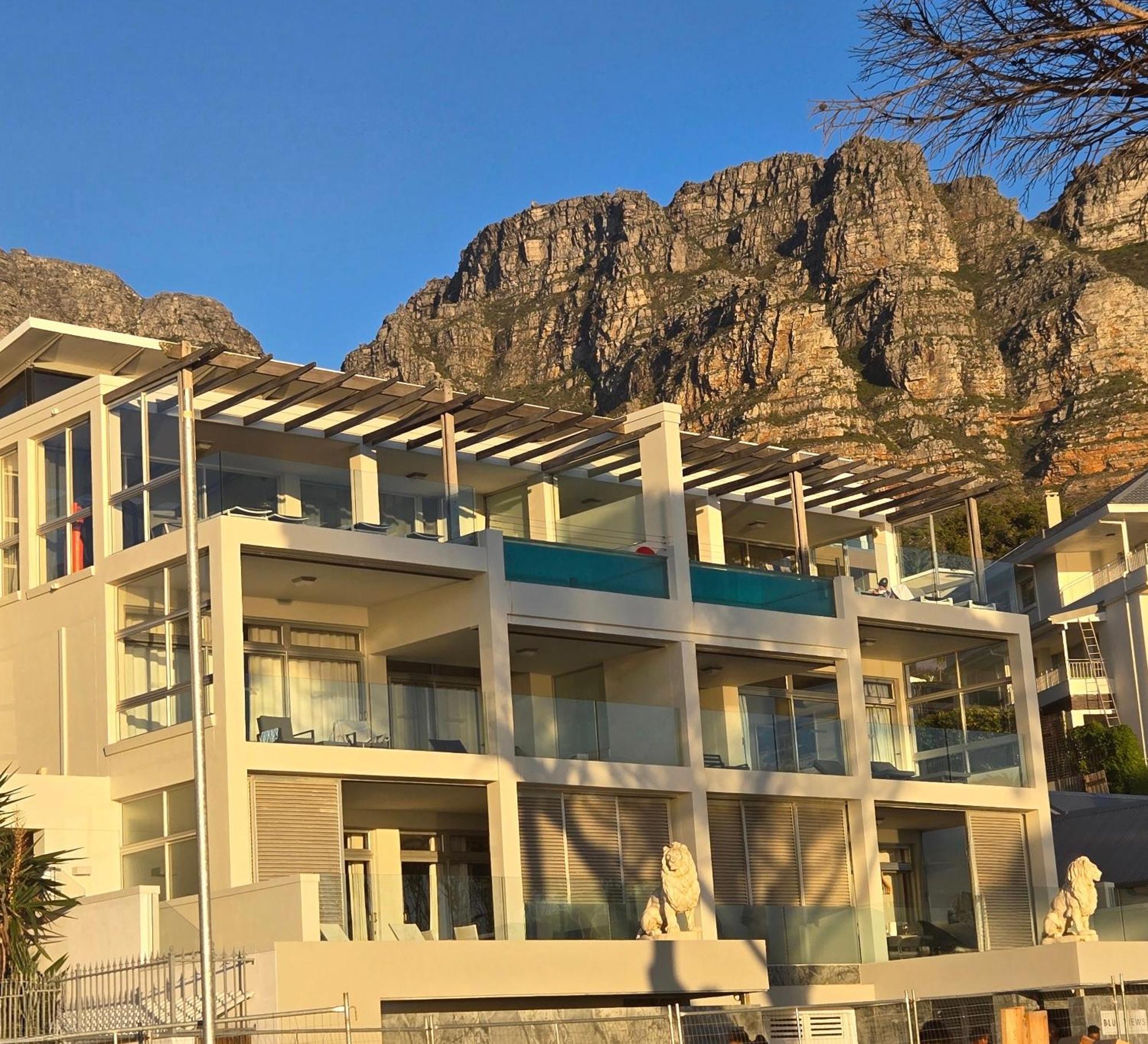 Blue Views Penthouse Beachfront Apartment With Pool Kapstadt Exterior foto
